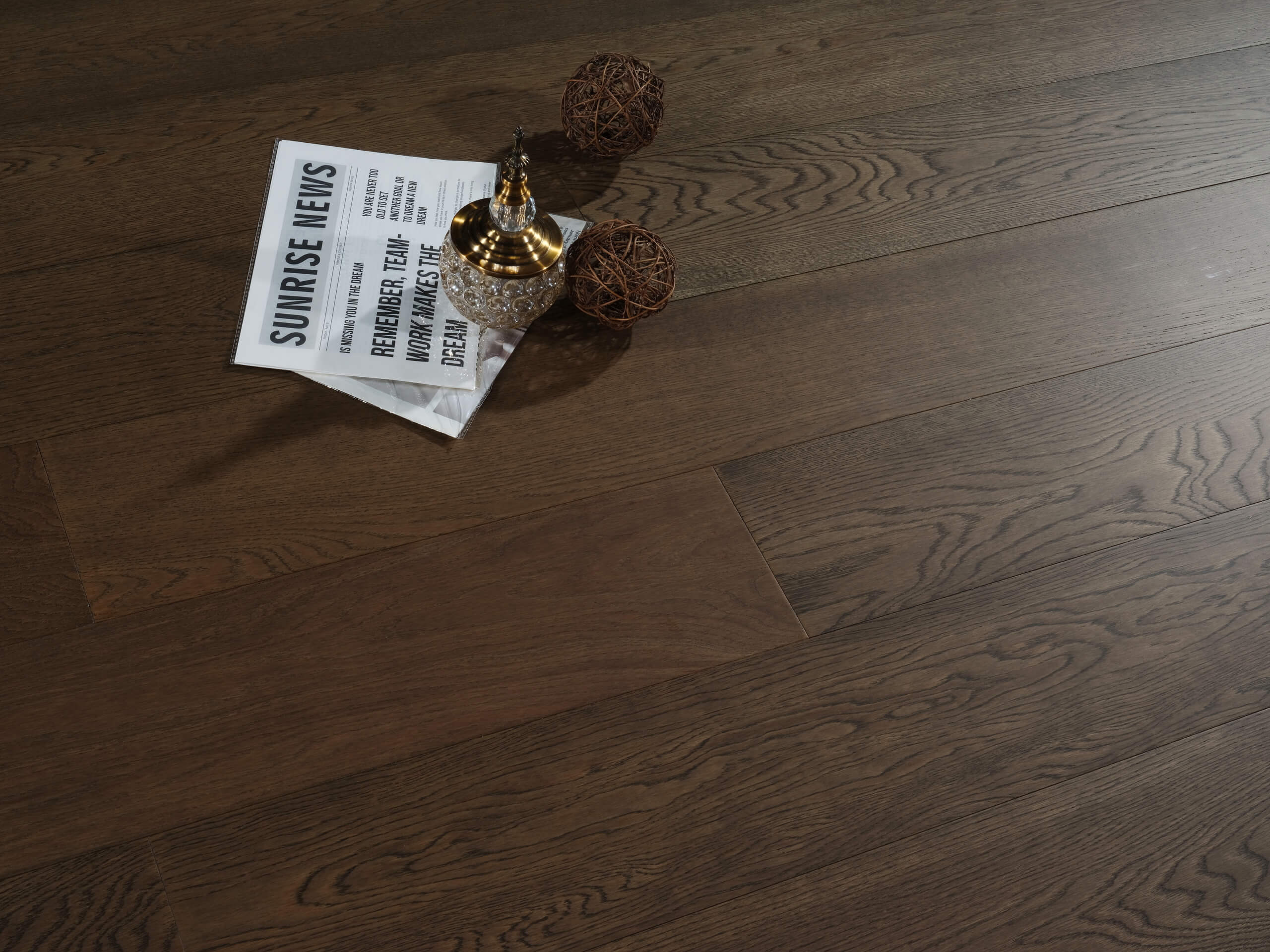 Engineered Timber Flooring - AB Grade 14mm Antique Oak PL05